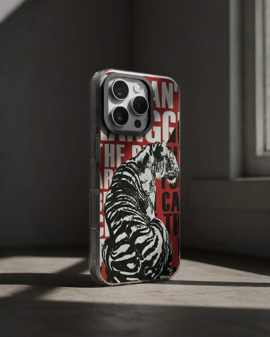 Phone case with tiger design