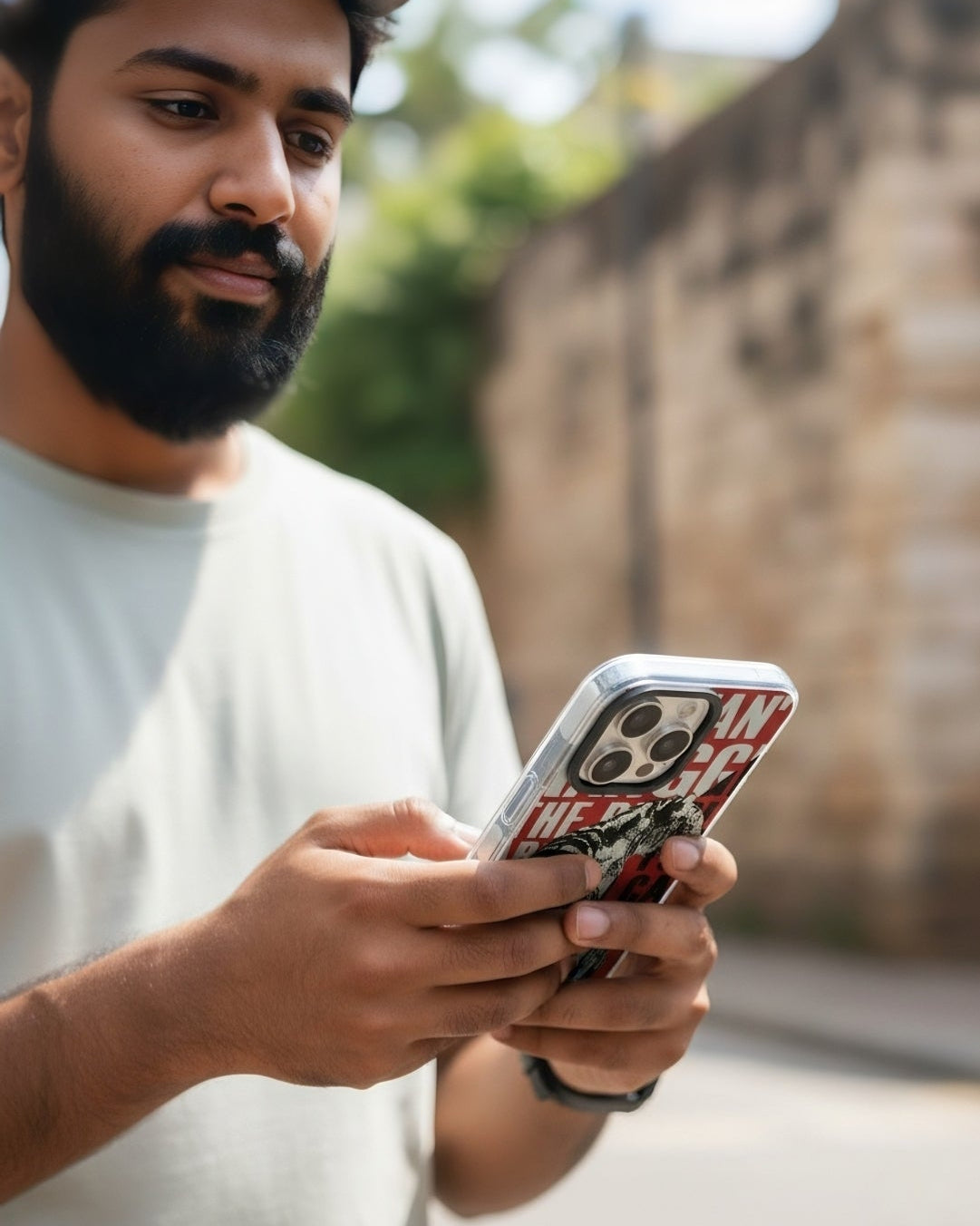 Phone case with tiger design