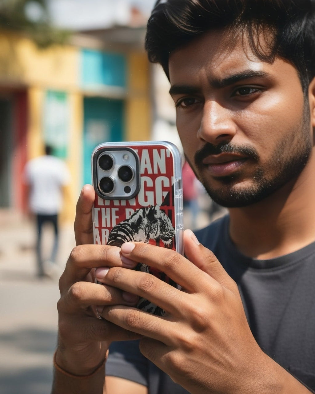 Phone case with tiger design